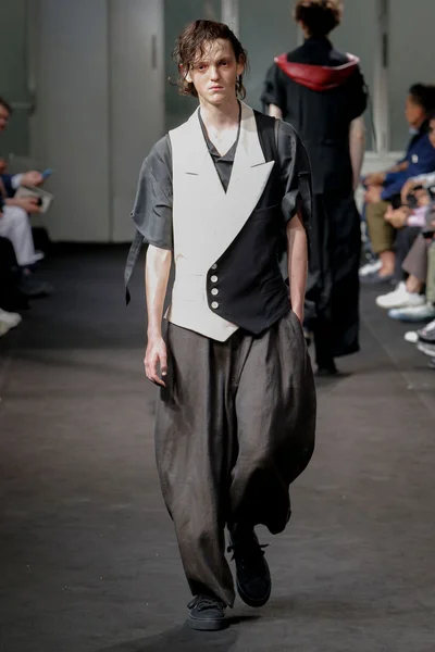 Look 21